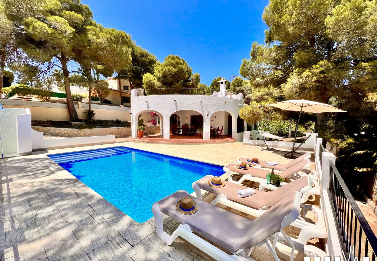 Villa in Moraira - CARMEN -A rustic villa with private pool 800 m from El Portet Moraira beach. 