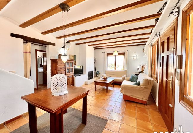 Villa in Benissa - MARIPOSA - Cosy country house with pool and mountain views 