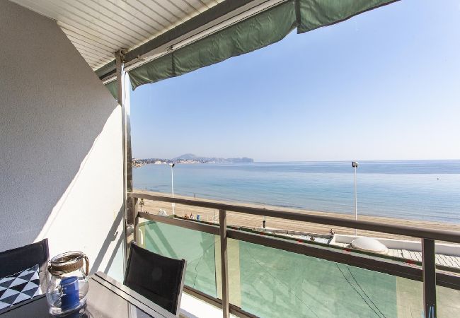 Apartment in Calpe / Calp - NAIMA - Beachfront apartment in Calpe for 4 people 