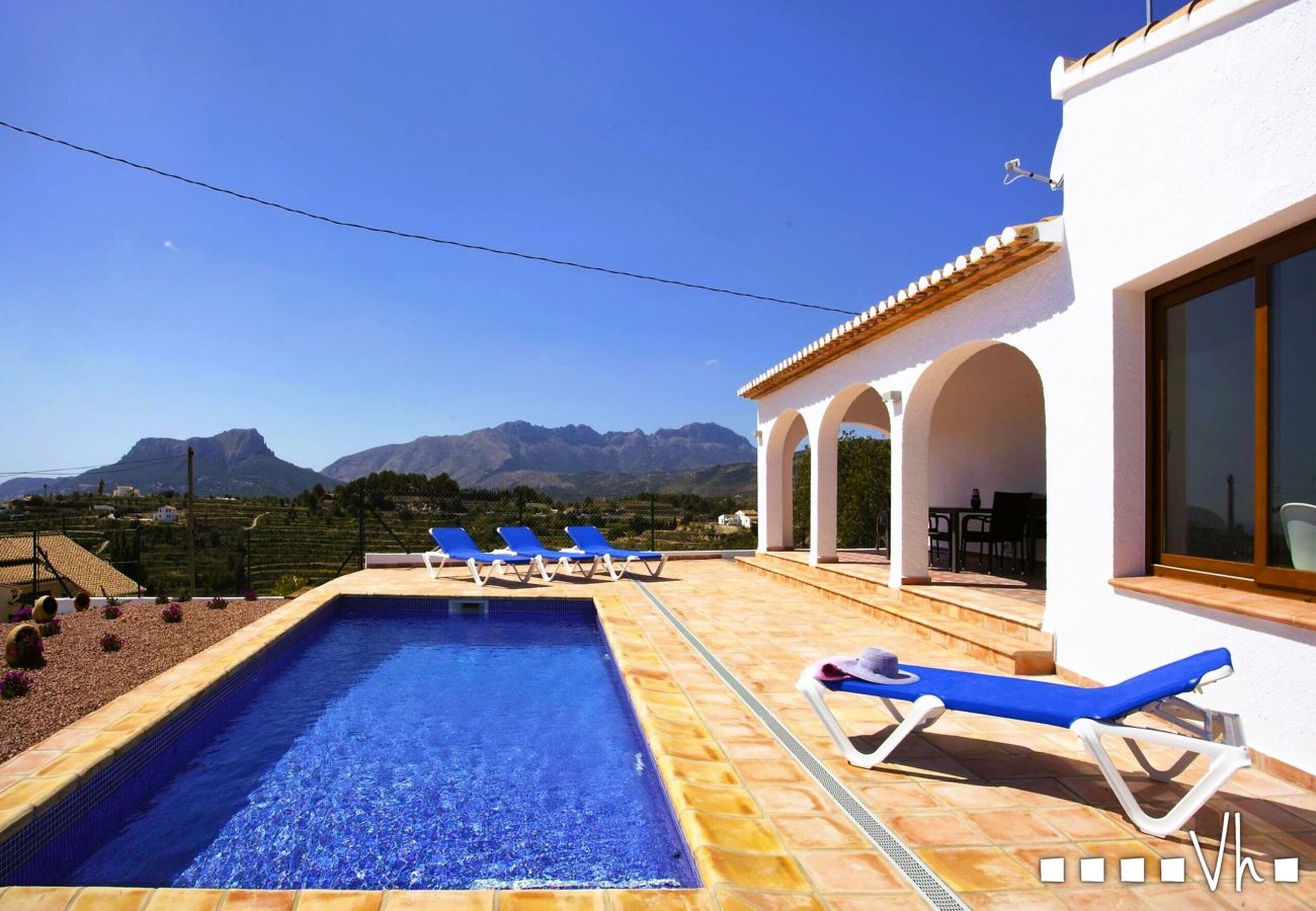 Villa in Benissa - OSALVA - Peaceful vacation villa with private pool, sea and mountain views 