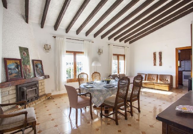 Villa in Benissa - SERENDIPIA - - Your dream holidays in a villa with views to the sea on the coast of Benissa 