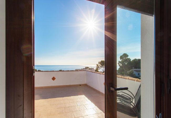 Villa in Benissa - PINETS - Beautiful villa with pool and sea views just 700 meters from Cala Pinets in Benissa 