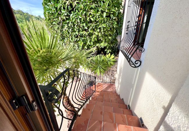Villa in Benissa - FLORES- Lovely villa in Benissa with private pool.