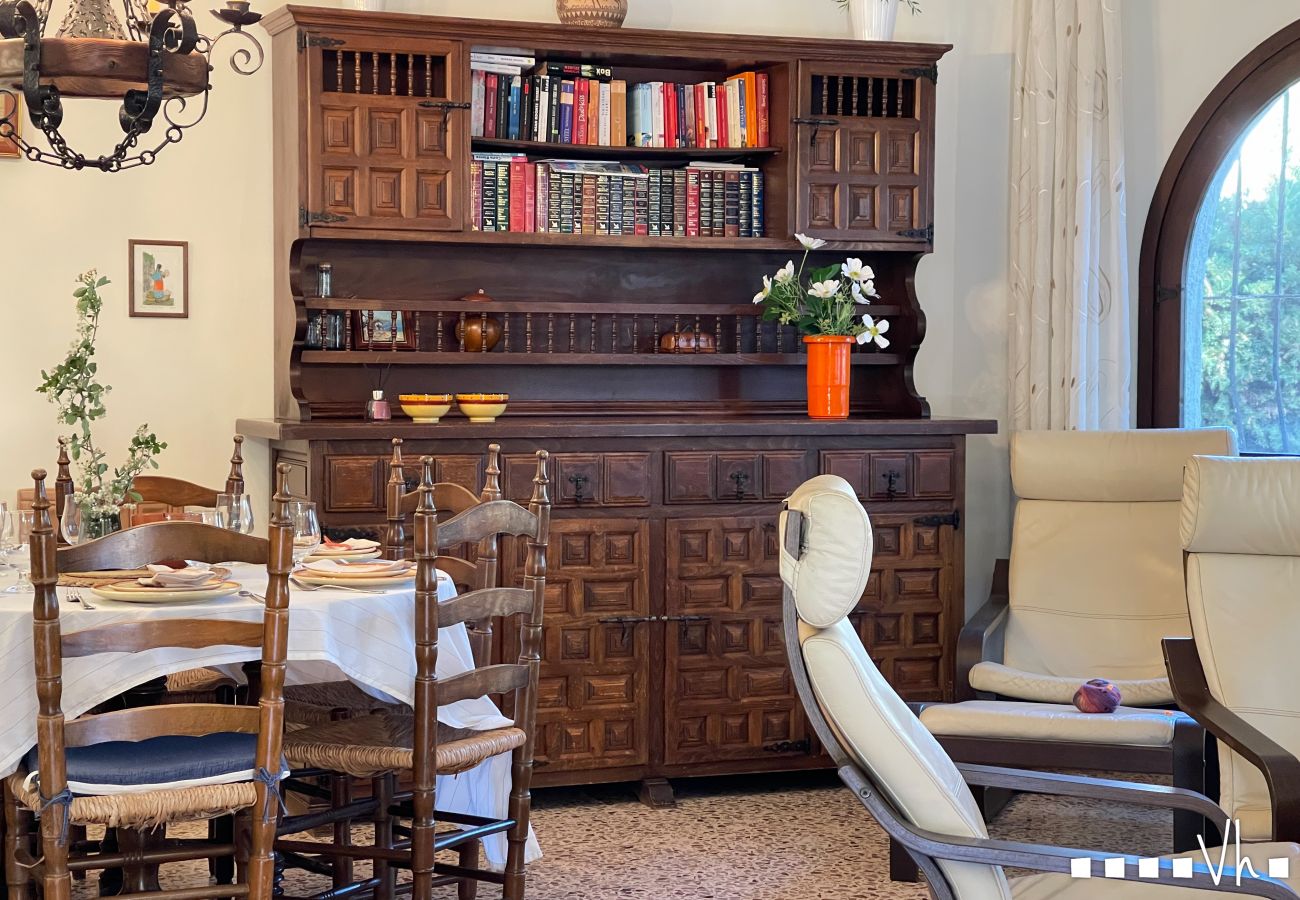 Villa in Moraira - Villa RODRIGANDA in Moraira – 3 bedrooms, private pool, 700 metres from El Portet beach, air conditioning and Wi-Fi