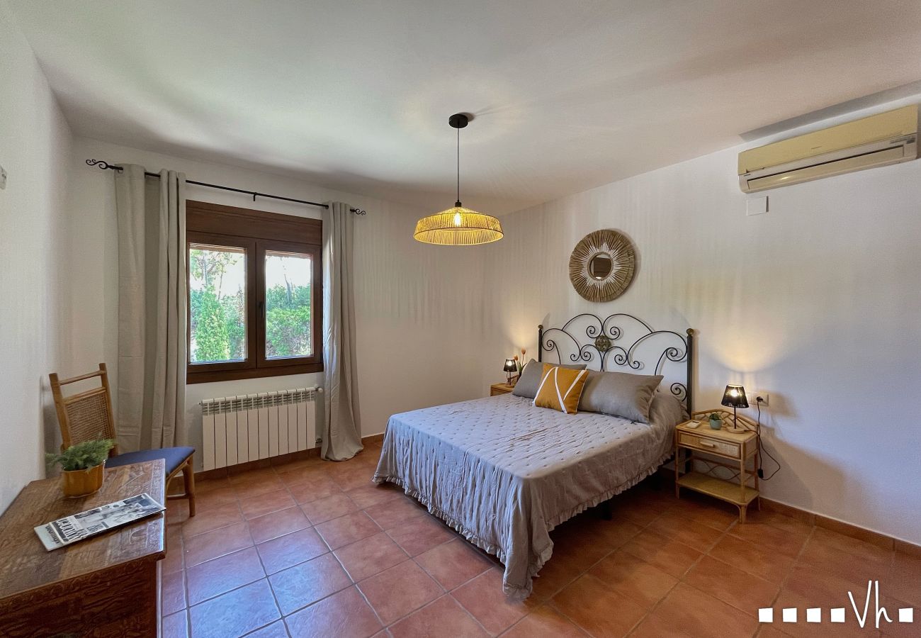 Villa in Moraira - EL RACONET -  villa just 700 metres from the sea.