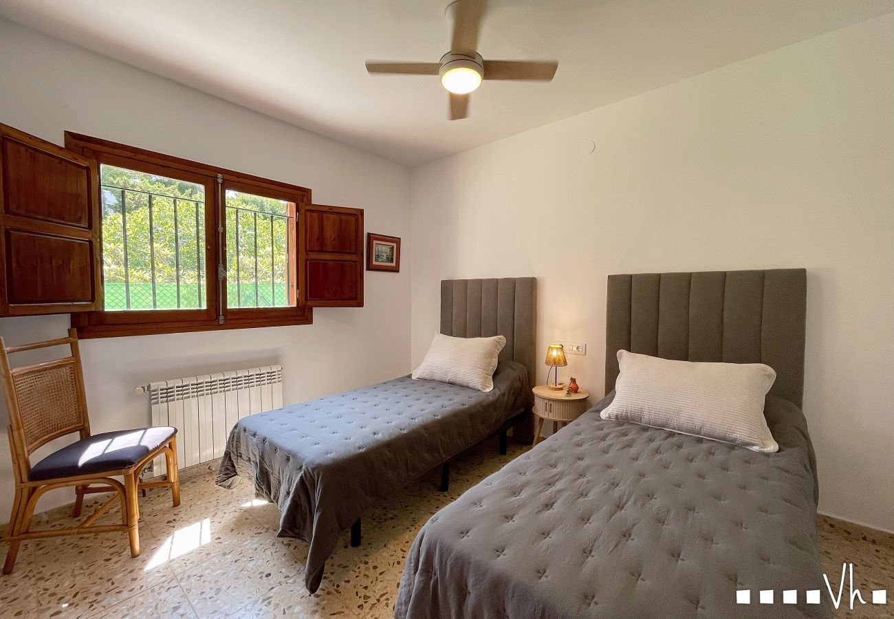 Villa in Moraira - EL RACONET -  villa just 700 metres from the sea.