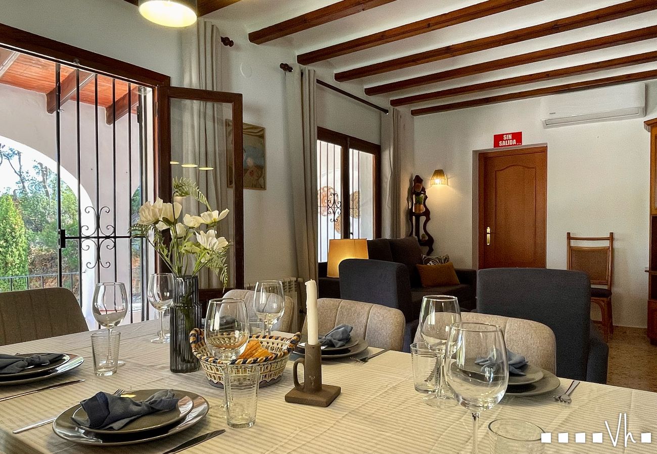 Villa in Moraira - EL RACONET -  villa just 700 metres from the sea.