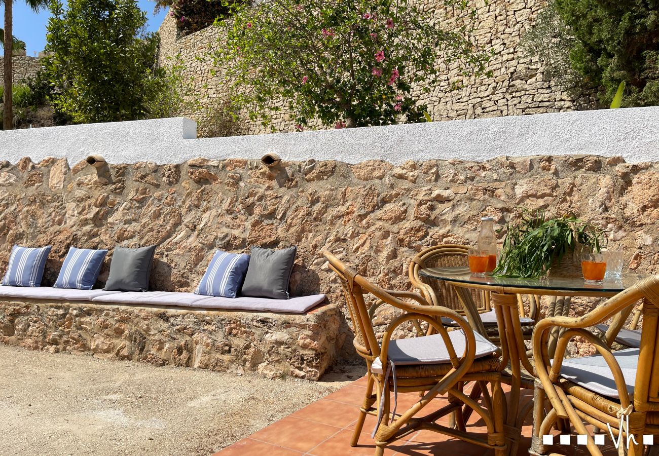 Villa in Moraira - EL RACONET -  villa just 700 metres from the sea.