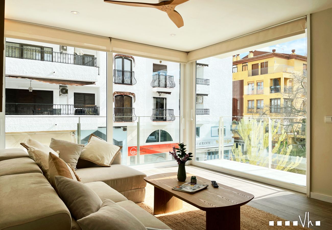 Apartment in Moraira - Luxury Holiday Apartment for 4 in Moraira Centre - THE MORAIRA COLLECTION 1