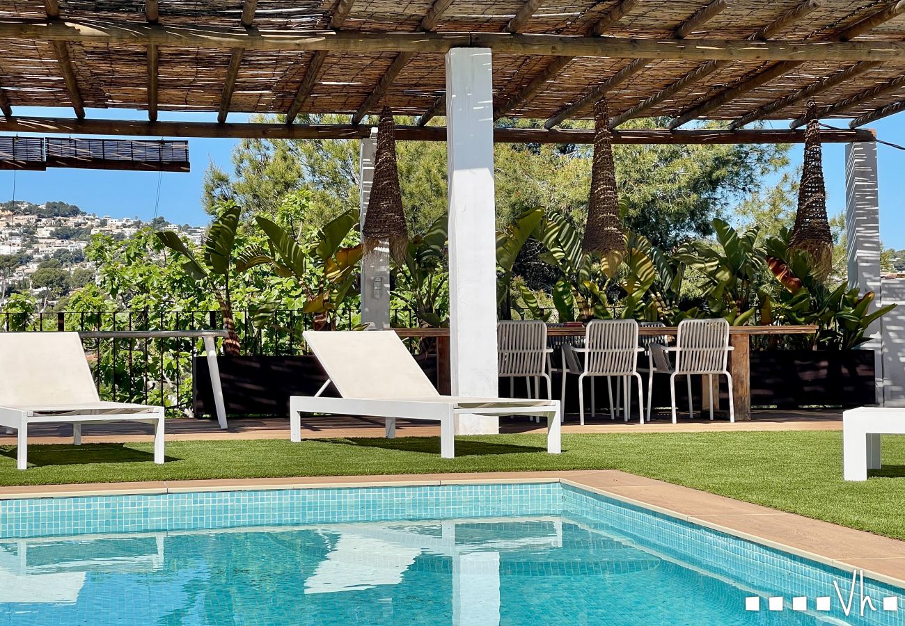 Villa in Teulada - Elegant Villa in Moraira for 6 · Private Pool Close to Town – ALMARE