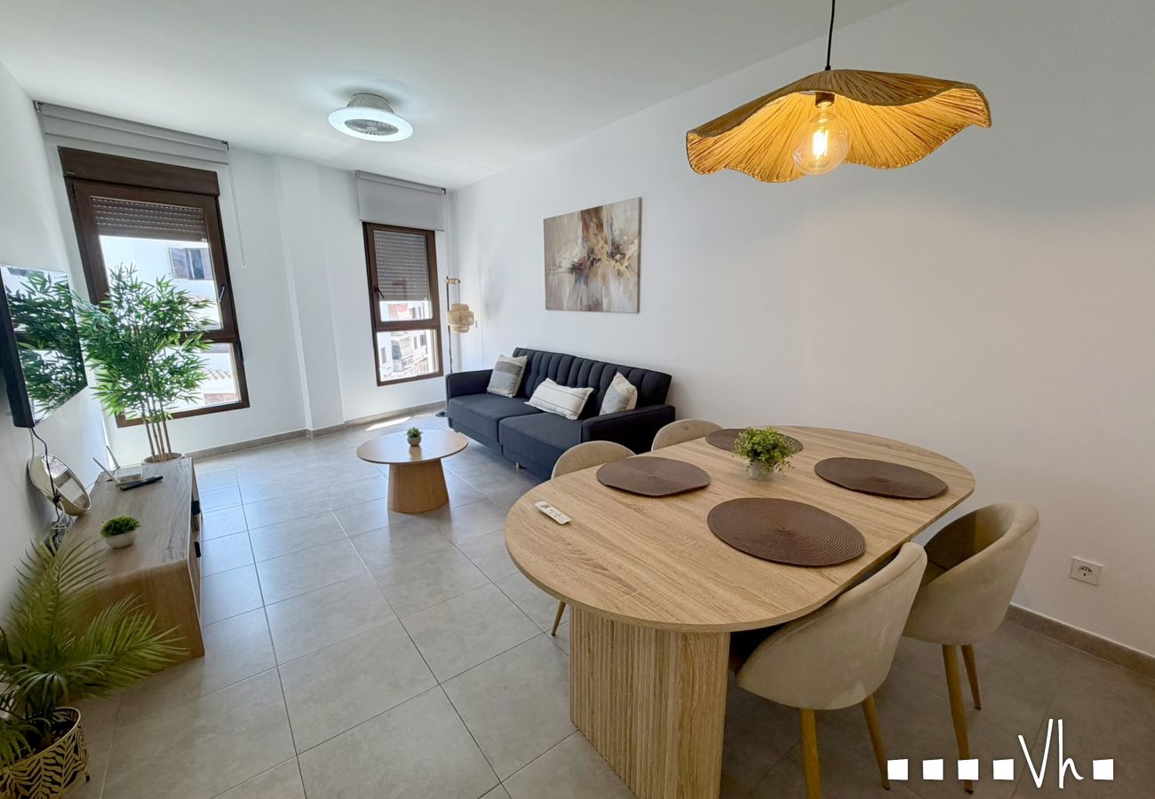 Apartment in Moraira - APATAMENTO AURA - in Moraira centre for 4, 400 metres from the beach