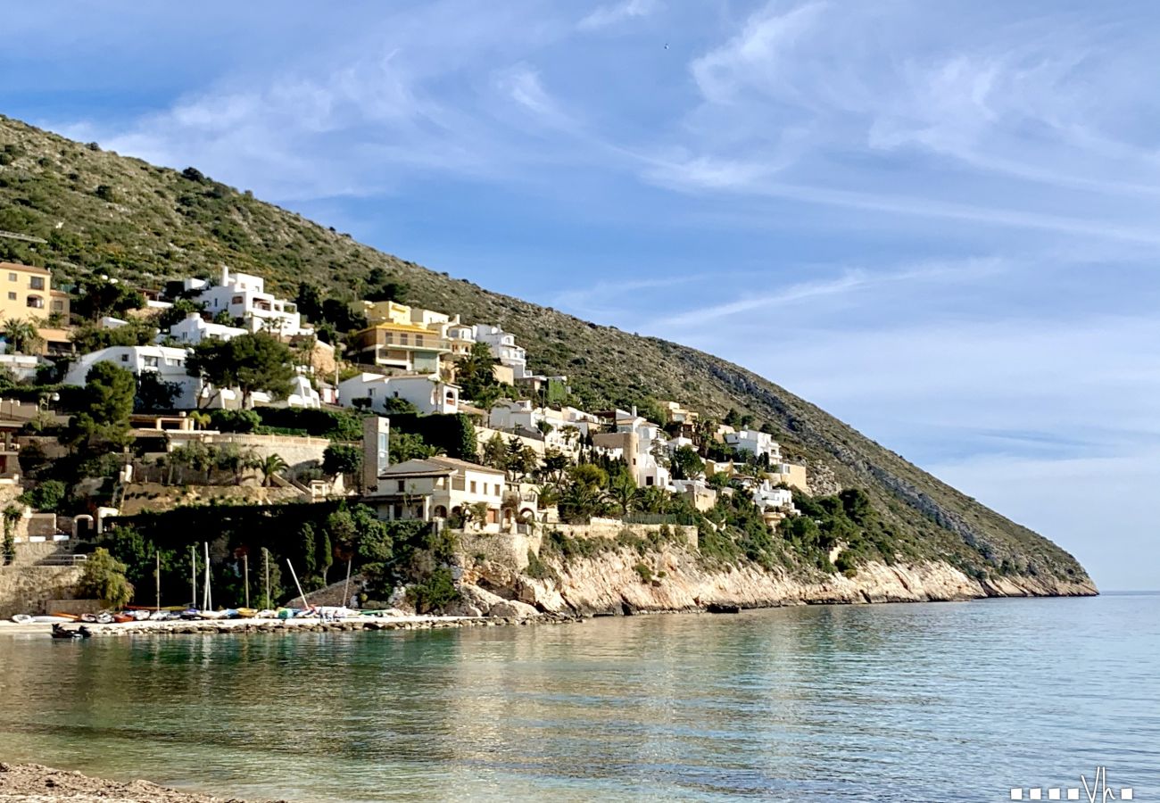 Apartment in Moraira - APATAMENTO AURA - in Moraira centre for 4, 400 metres from the beach