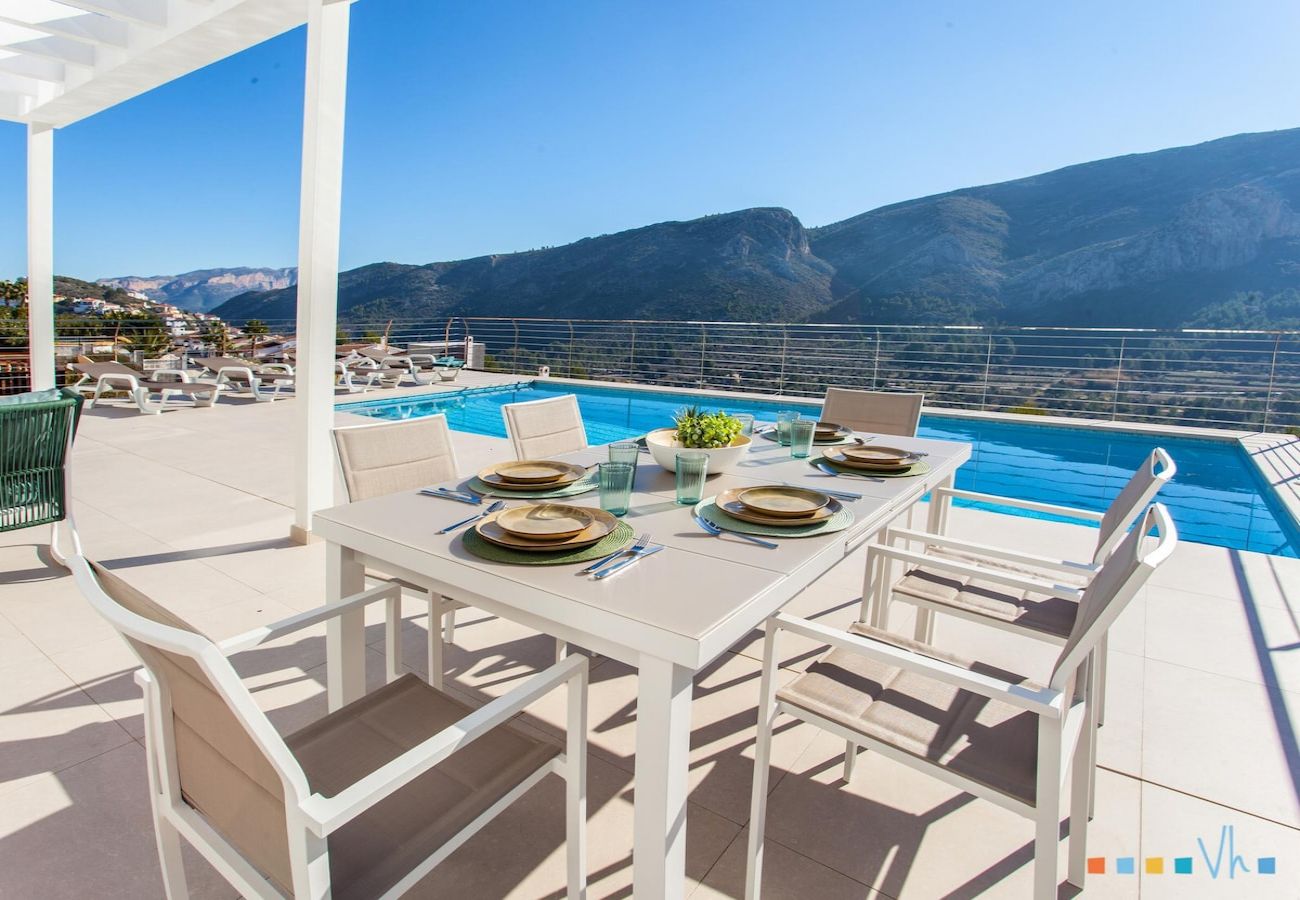 Villa à Pedreguer - CASA AMELIA- Spectaculaire villa moderne pour 6 personnes avec vue sur la montagne 