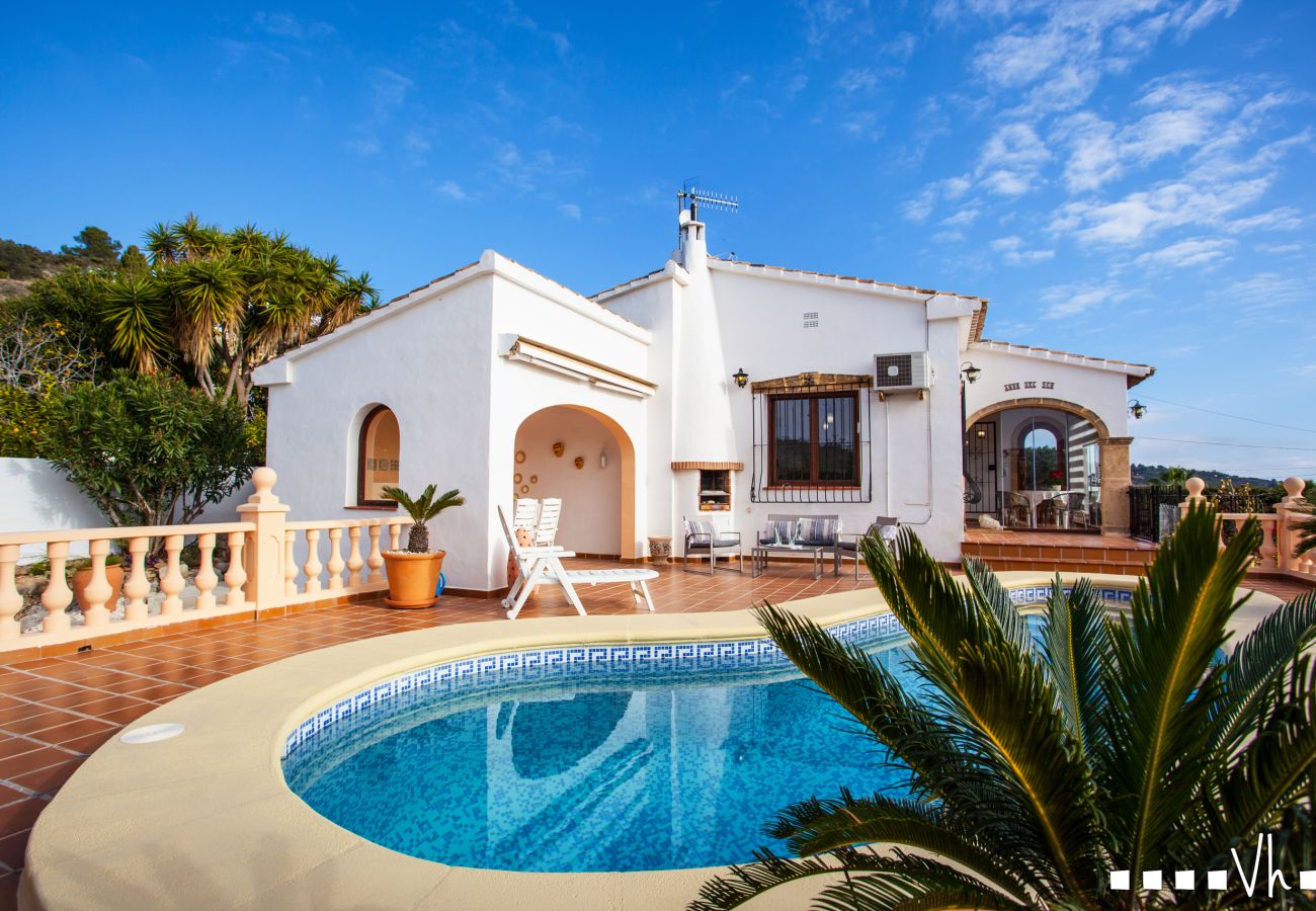 Villa pour location de vacances près de Calpe, Moraira avec air conditionné, piscine privée et wifi gratuit