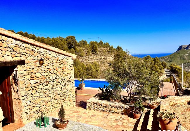 Villa à Benissa - CALIMA- Maison de campagne confortable à Benissa (Partida Pinos) avec piscine privée.