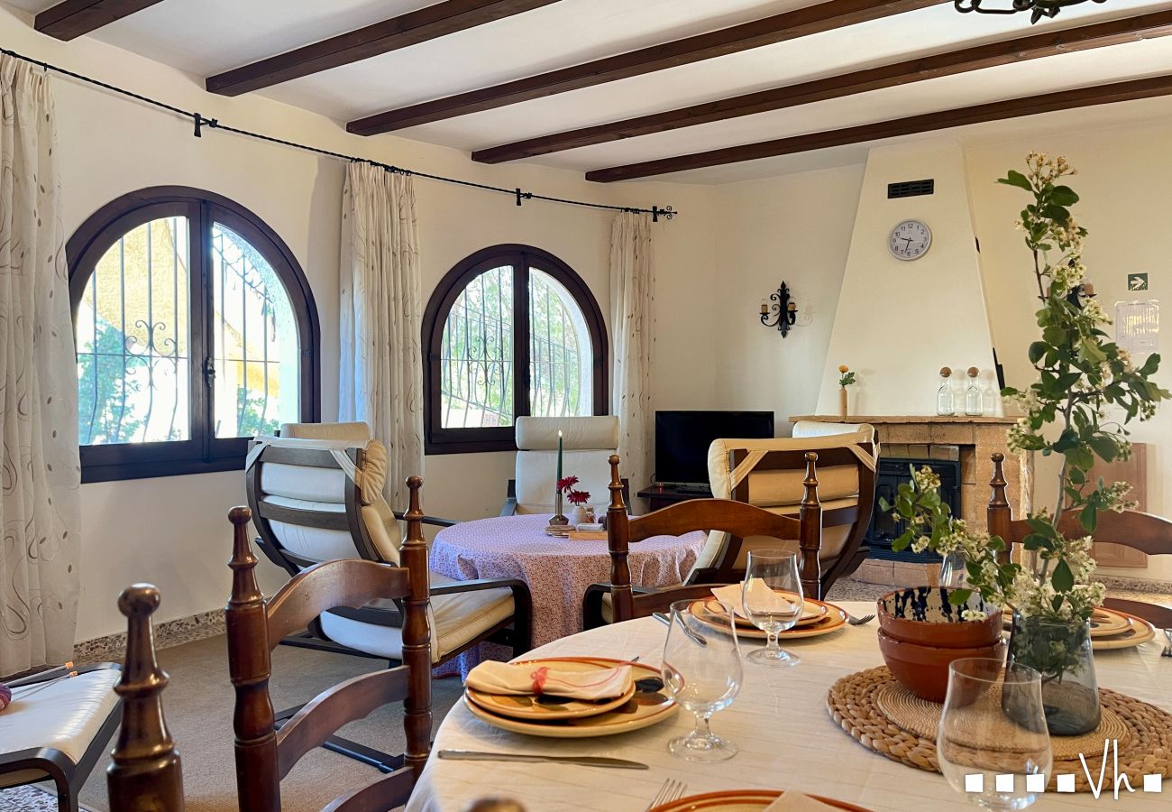 Villa à Moraira - Villa RODRIGANDA à Moraira – 3 chambres, piscine privée, à 700 m de la plage El Portet, climatisation et wifi