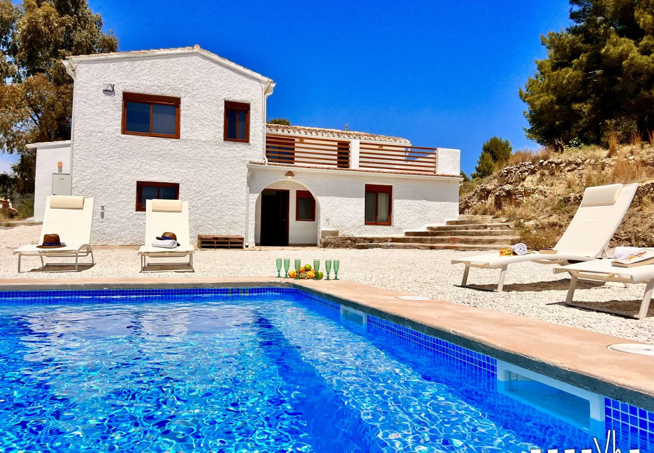 Gîte Rural à Benissa - MATIMI - Maison rurale confortable avec vue sur la mer et les montagnes