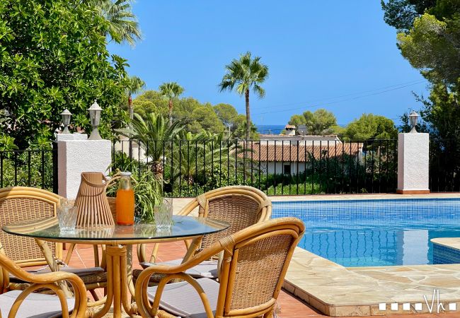 villa à Moraira - Villa EL RACONET à Moraira – À seulement 700 m de la plage, piscine privée, 3 chambres, climatisation et Wi-Fi
