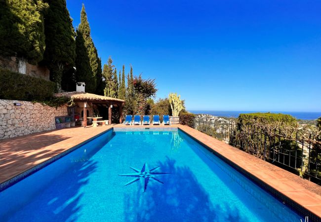Villa in Benissa - AGUILA - Villa met prachtig zeezicht in Benissa, Costa Blanca, Spanje