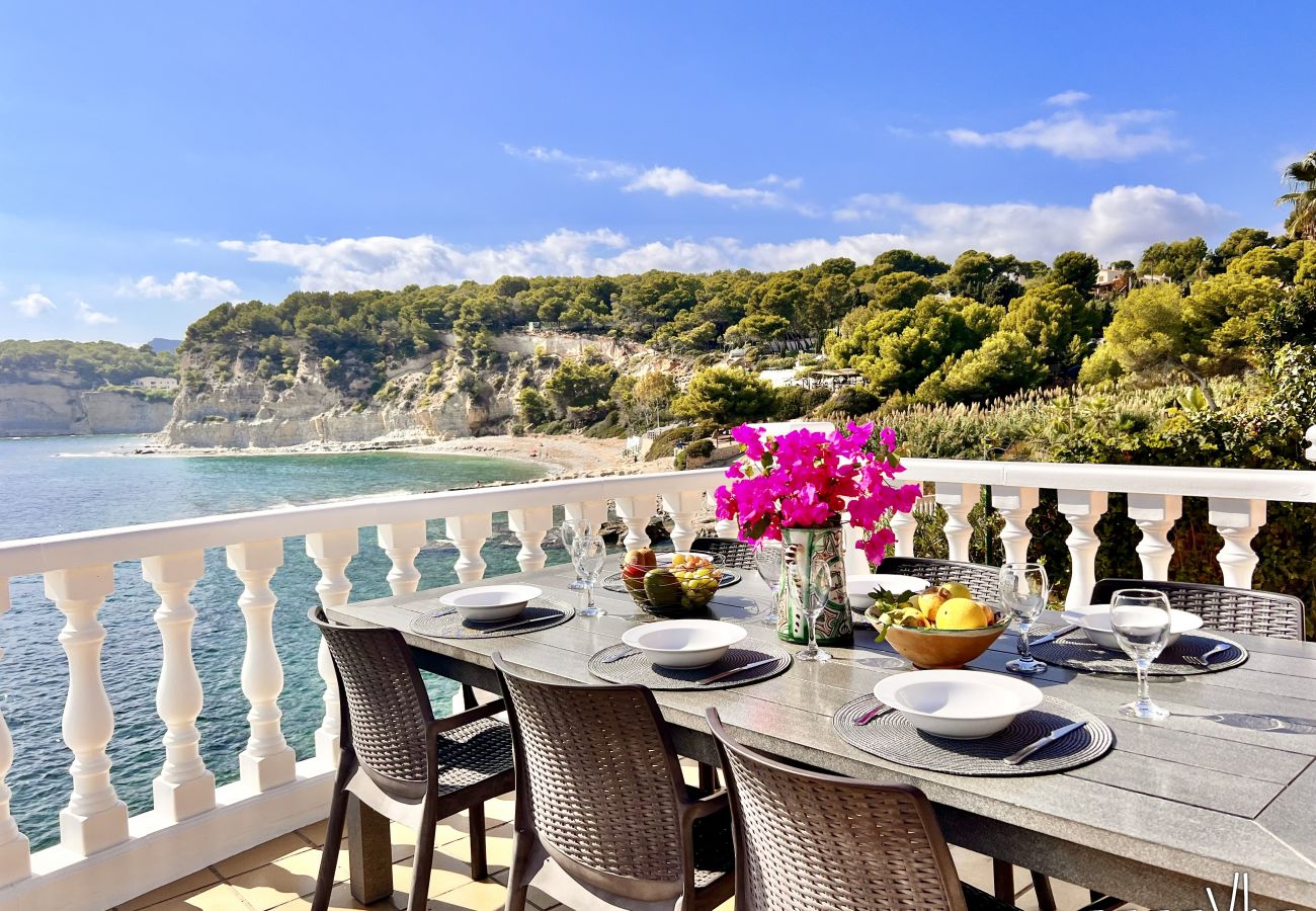 Villa in Benissa - MARINA BALADRAR - Villa in eerste lijn met directe toegang tot de Cala Baladrar, Benissa 