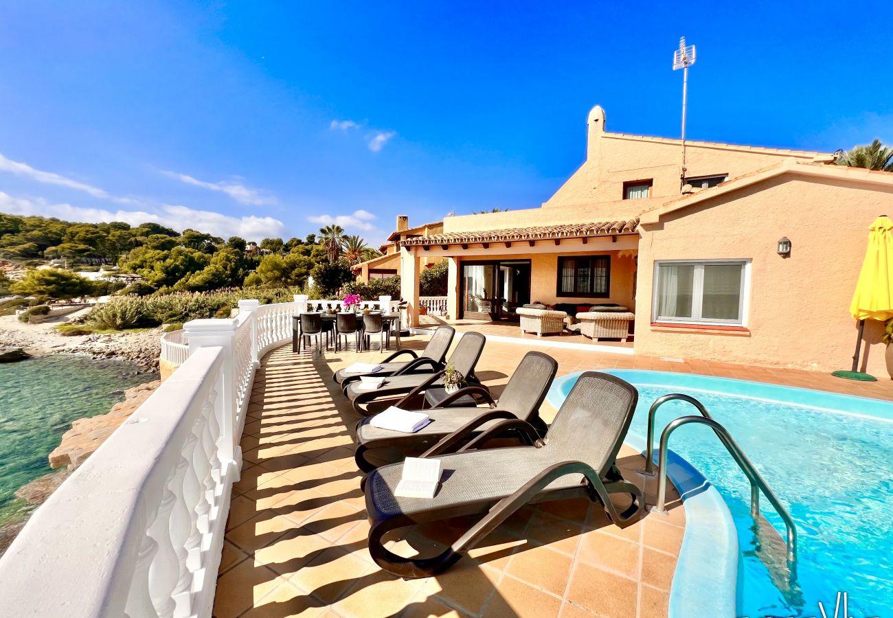 Villa in Benissa - MARINA BALADRAR - Villa in eerste lijn met directe toegang tot de Cala Baladrar, Benissa 