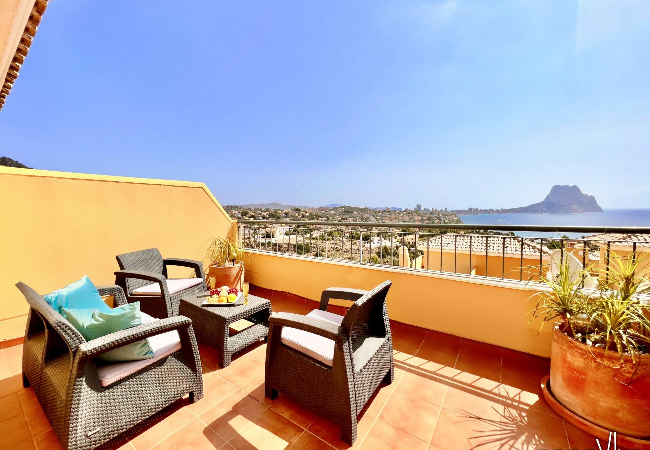 Herenhuis in Calpe - MARYVILLA – Semi-detached property in urbanization Montesol, Calpe, with sea views. 