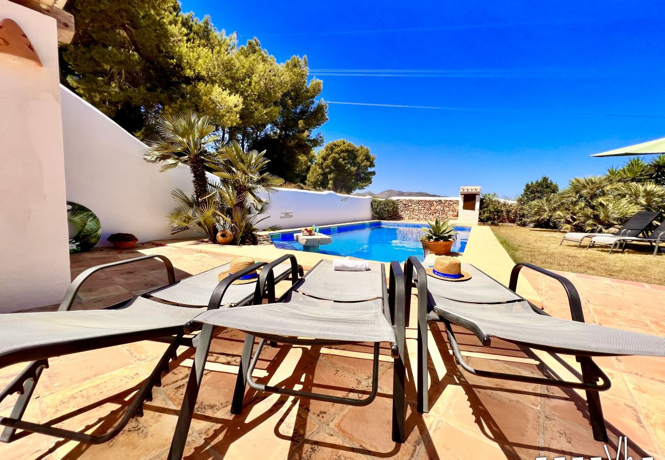 Villa in Benissa - MARIPOSA- Gezellig landhuis met zwembad en uitzicht op de bergen 