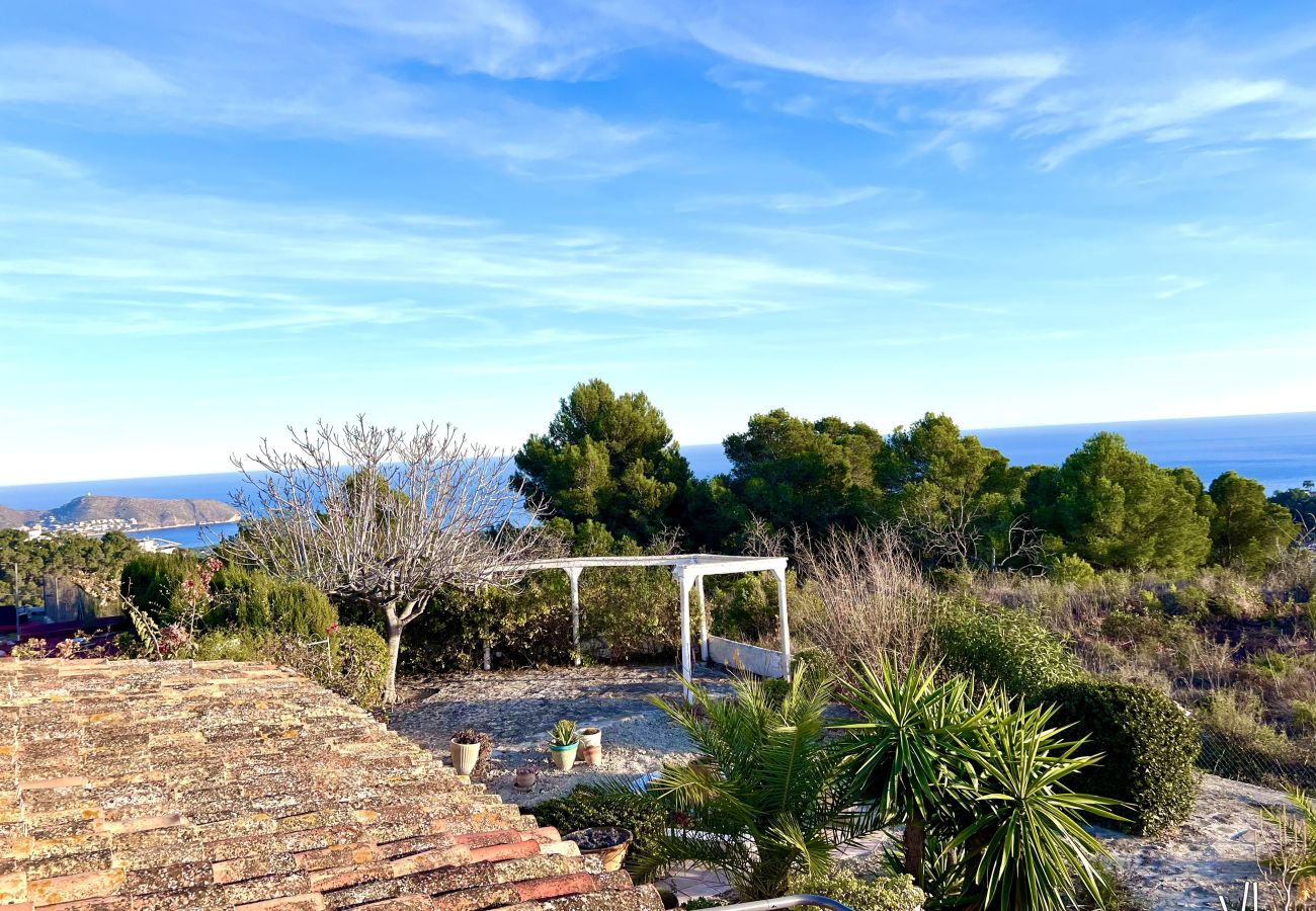 Villa in Moraira - TRES PALMERAS -Rustic villa with fantastic sea views 