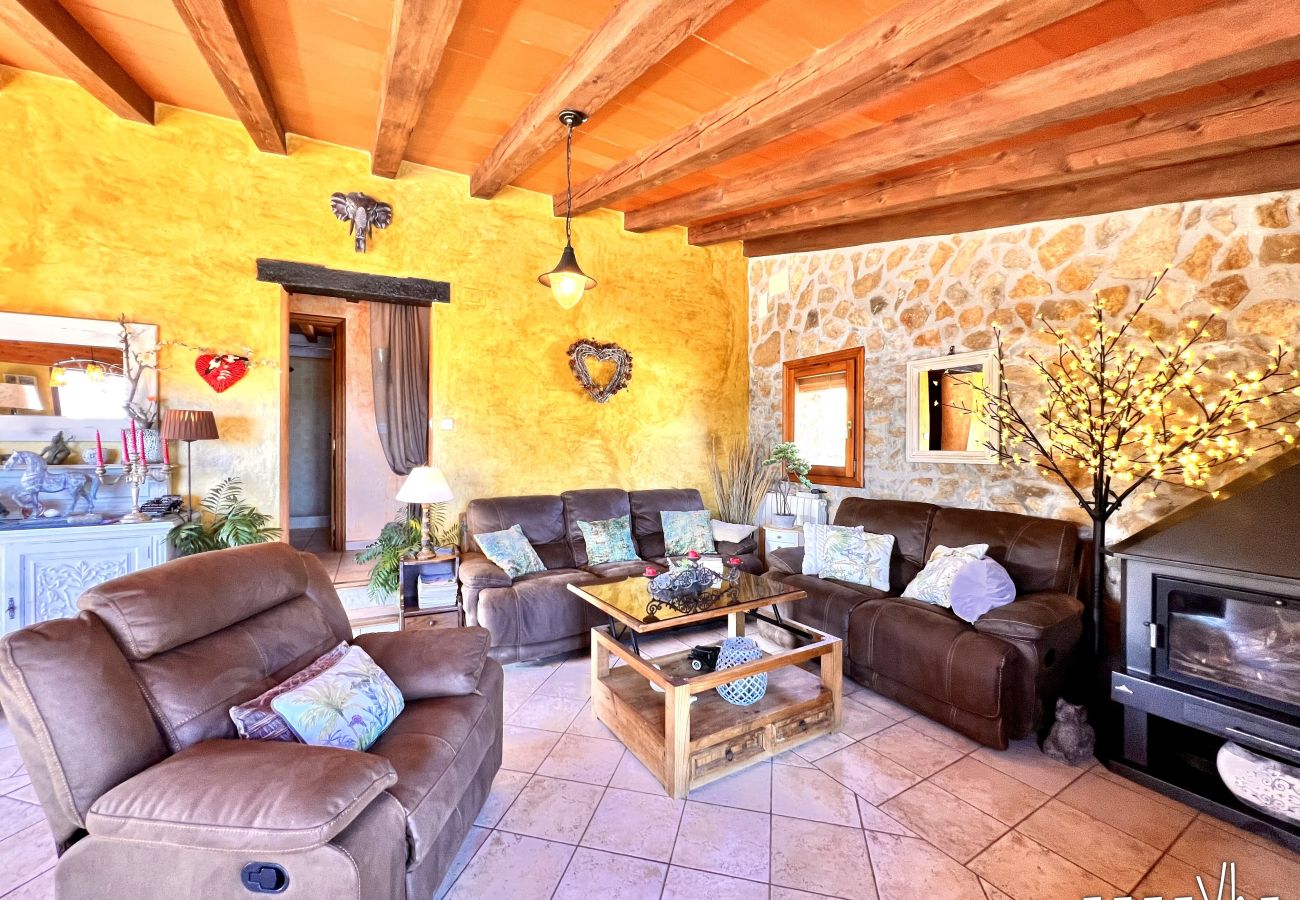 Villa in Benissa - CALIMA- Cozy country house in Benissa (Partida Pinos) with private pool.