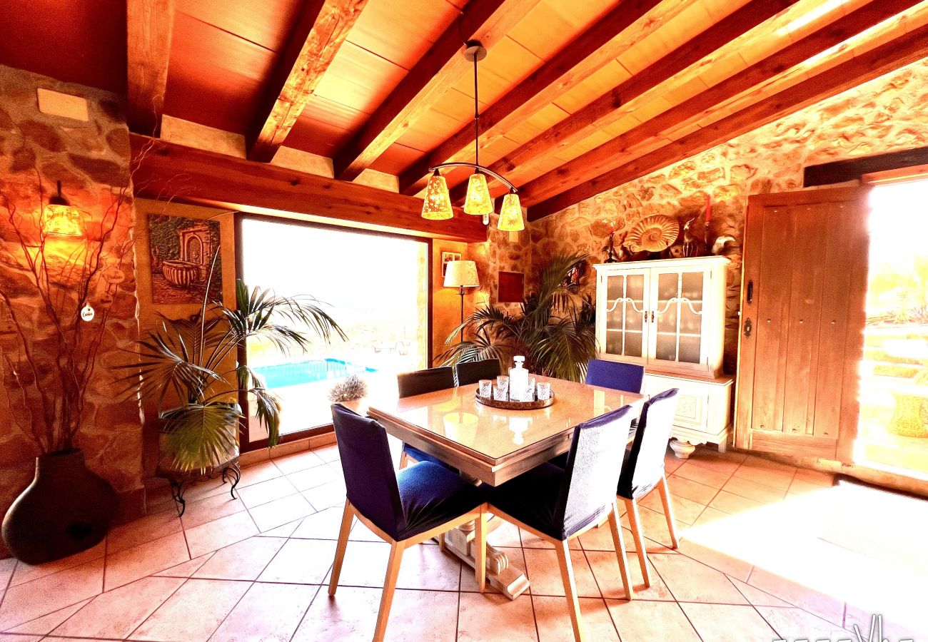 Villa in Benissa - CALIMA- Cozy country house in Benissa (Partida Pinos) with private pool.