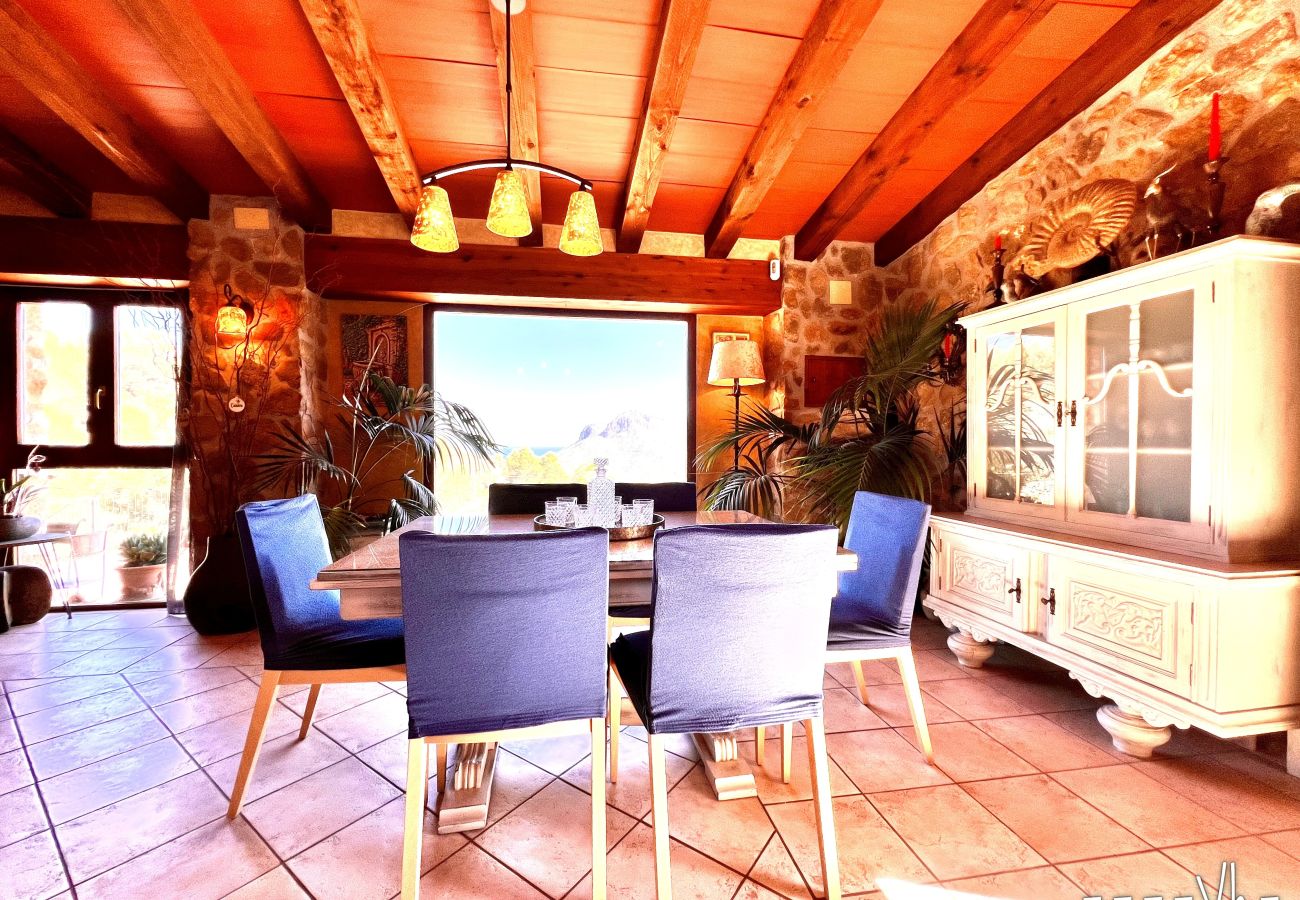 Villa in Benissa - CALIMA- Cozy country house in Benissa (Partida Pinos) with private pool.