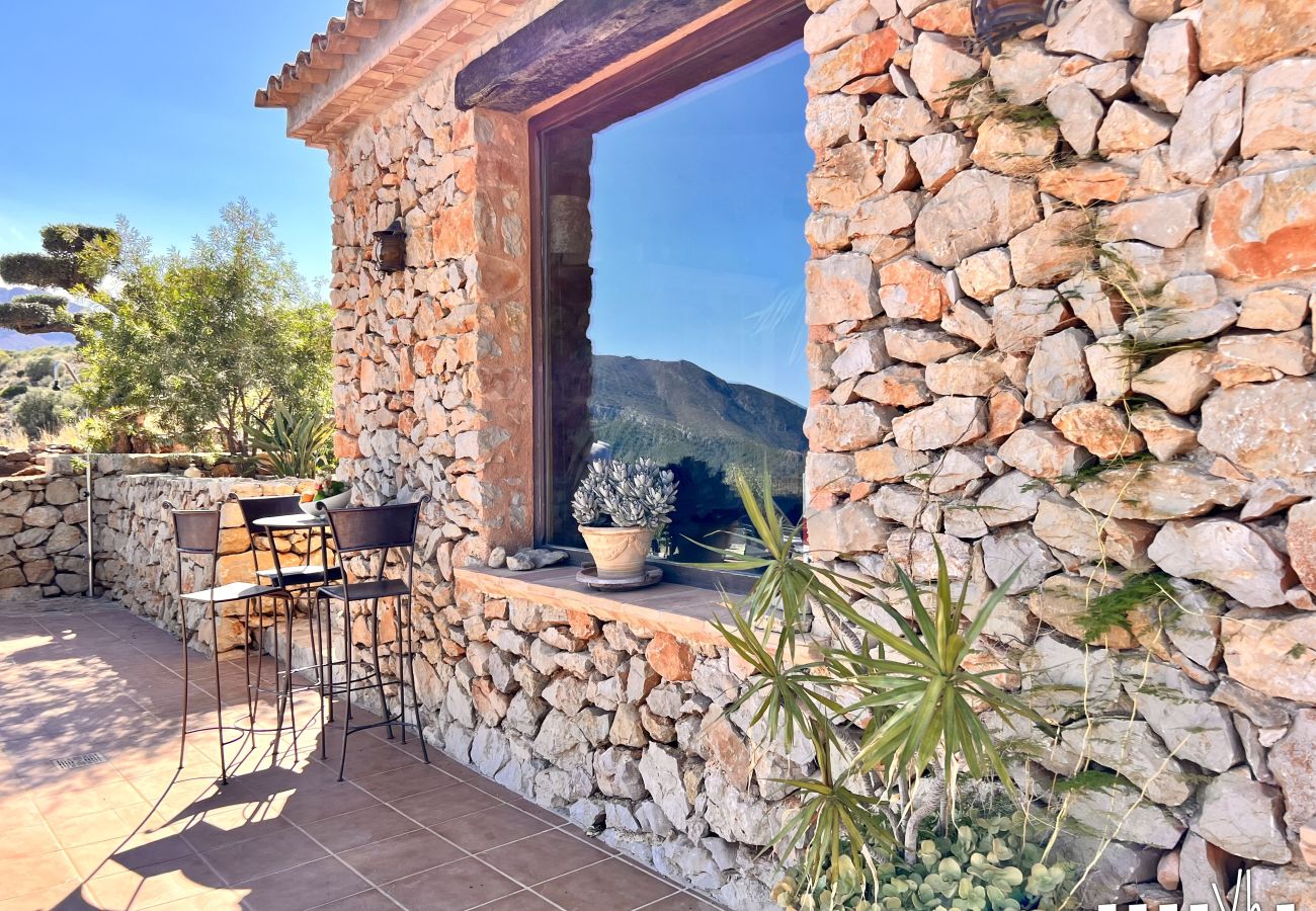 Villa in Benissa - CALIMA- Cozy country house in Benissa (Partida Pinos) with private pool.