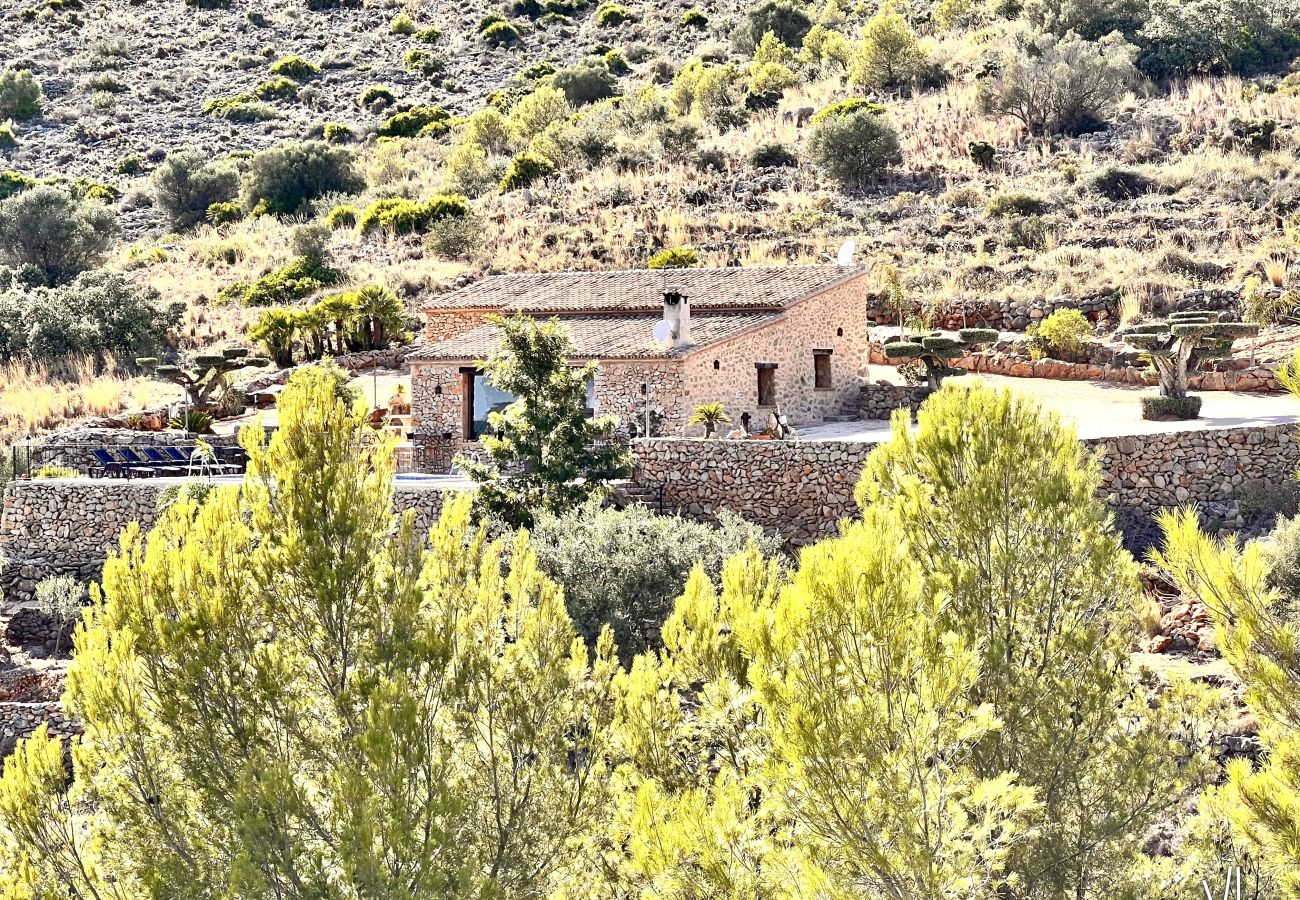 Villa in Benissa - CALIMA- Cozy country house in Benissa (Partida Pinos) with private pool.