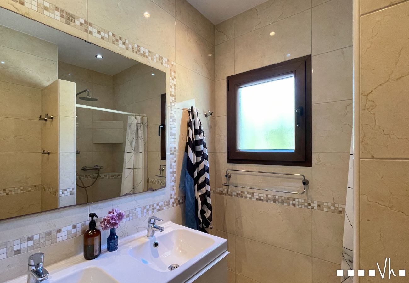 Villa in Moraira - Villa RODRIGANDA in Moraira – 3 slaapkamers, privézwembad, op 700 m van het strand El Portet, airconditioning en wifi