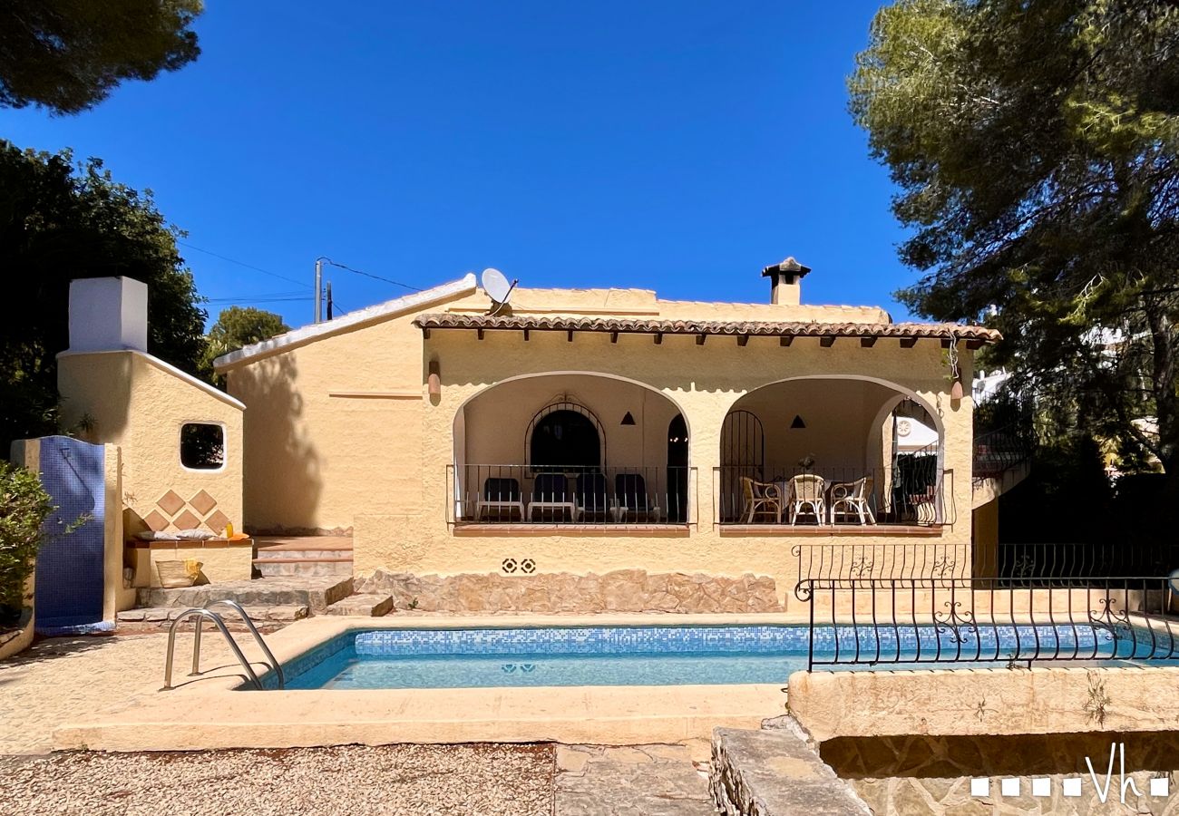 Villa in Moraira - Villa RODRIGANDA in Moraira – 3 slaapkamers, privézwembad, op 700 m van het strand El Portet, airconditioning en wifi