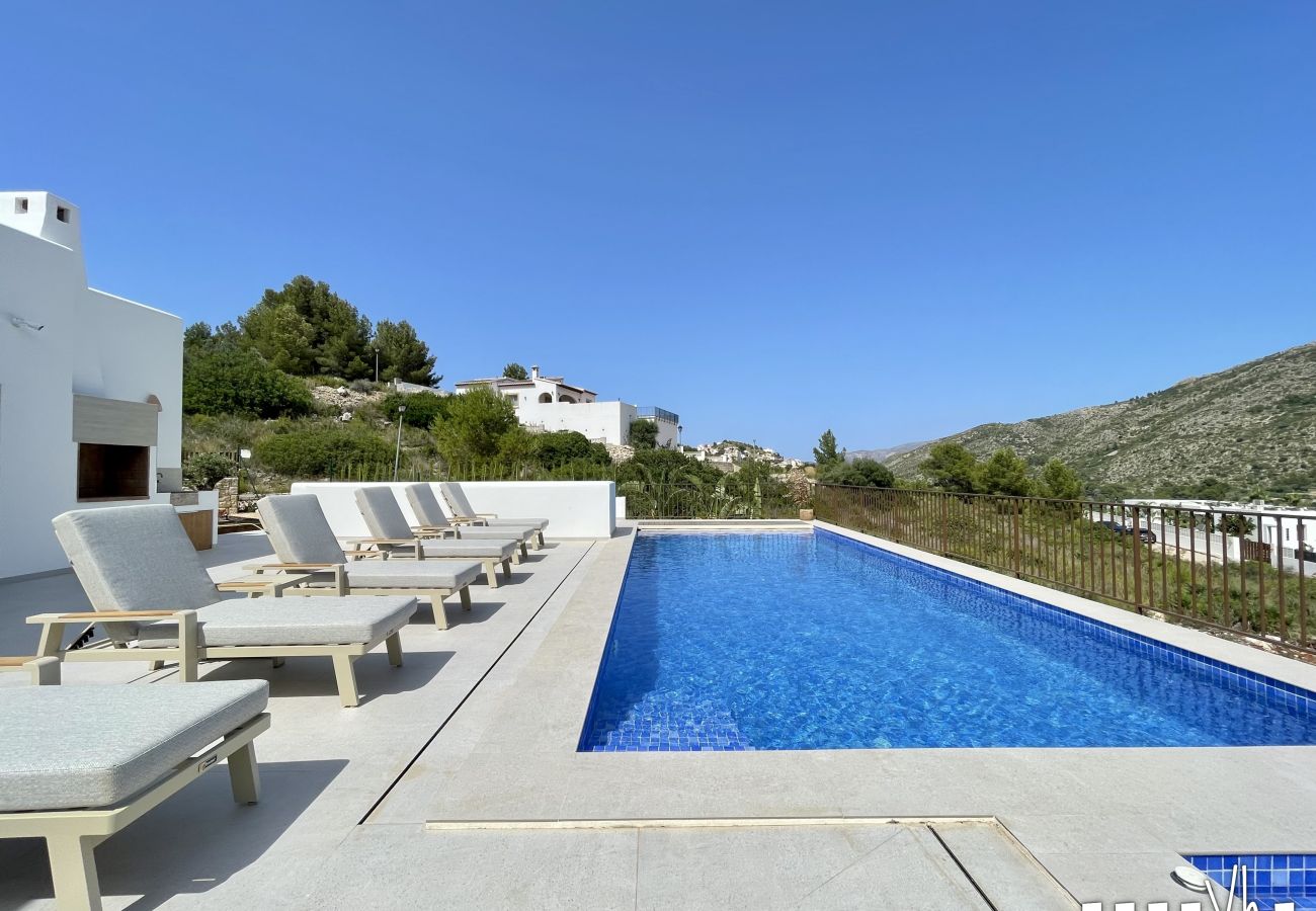 Villa in Pedreguer - Moderne villa voor 6 personen met privézwembad en uitzicht op de bergen  - LA OKSANA