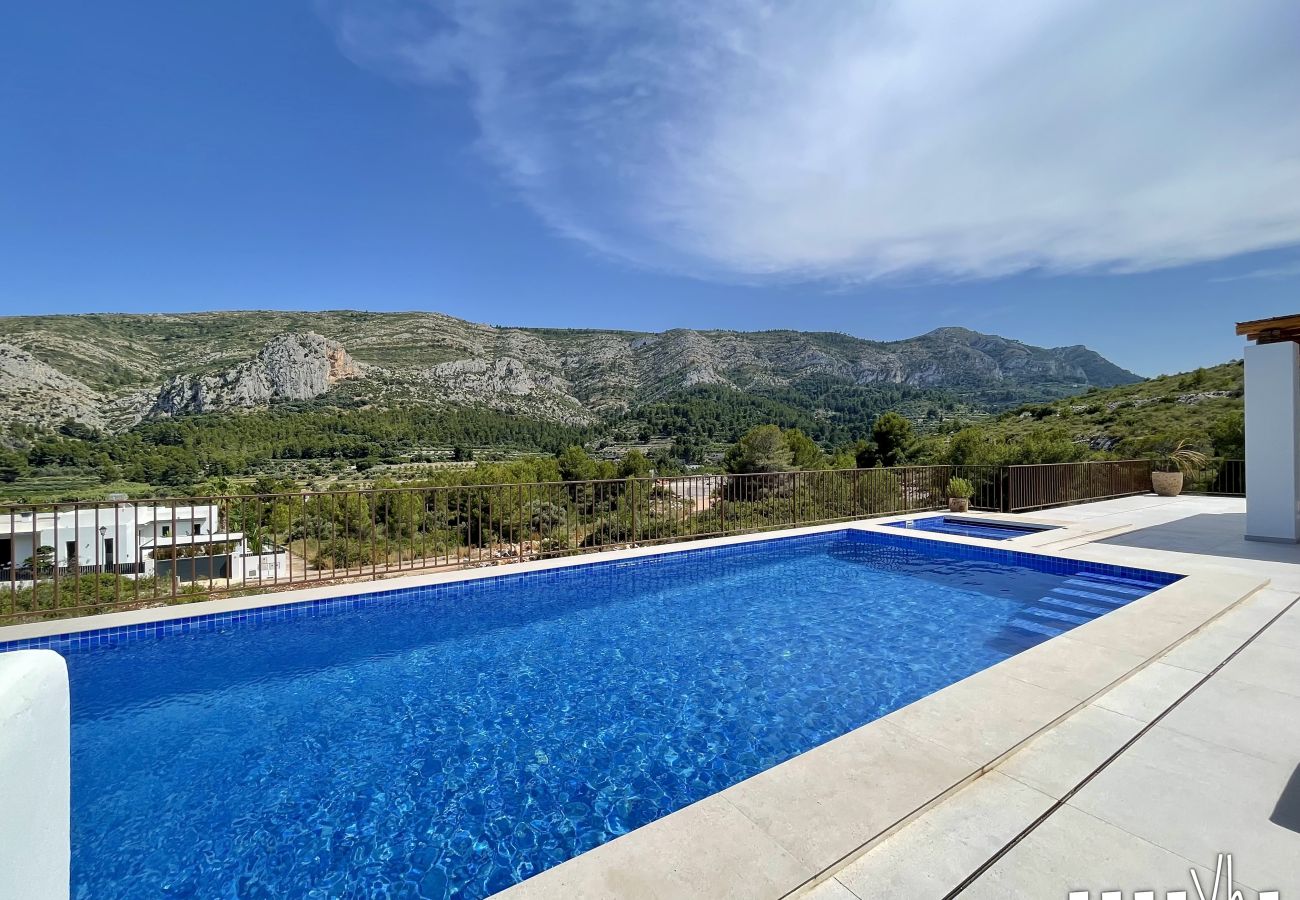 Villa in Pedreguer - Moderne villa voor 6 personen met privézwembad en uitzicht op de bergen  - LA OKSANA