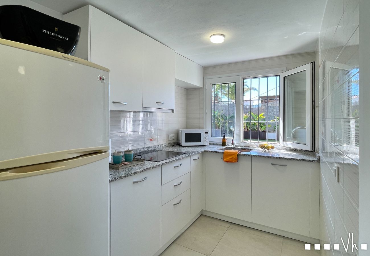 Villa in Teulada - Elegante Villa in Moraira voor 6 · Privézwembad dichtbij het centrum – ALMARE