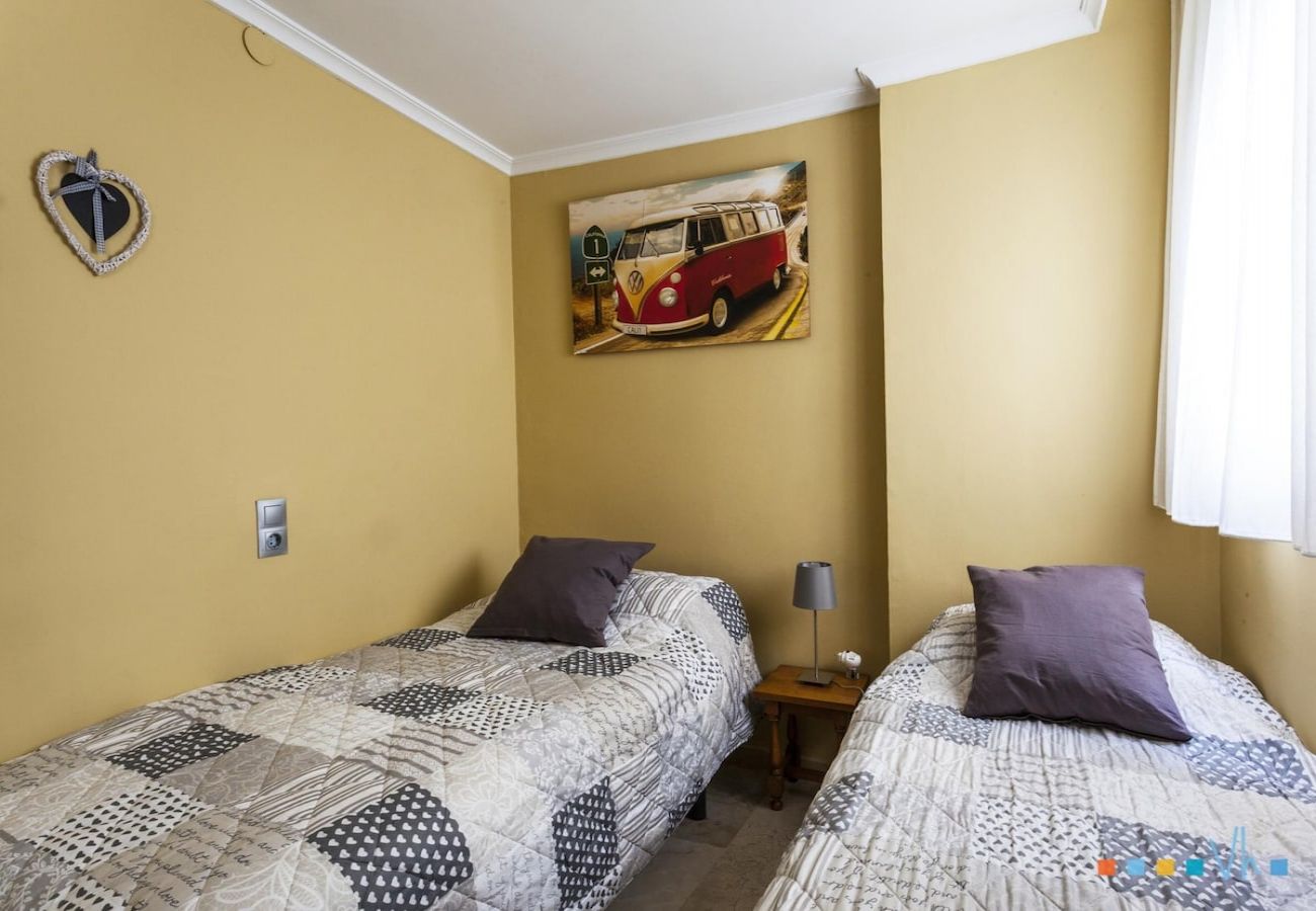 Апартаменты на Кальпе / Calpe - Найма – Kрасивая квартира для 4 человек прямо у моря в городе Калпе 